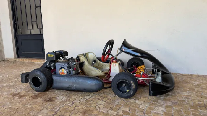 Kart infantil cadete concept / mega com carenagem nova e motor novo 6,5hp