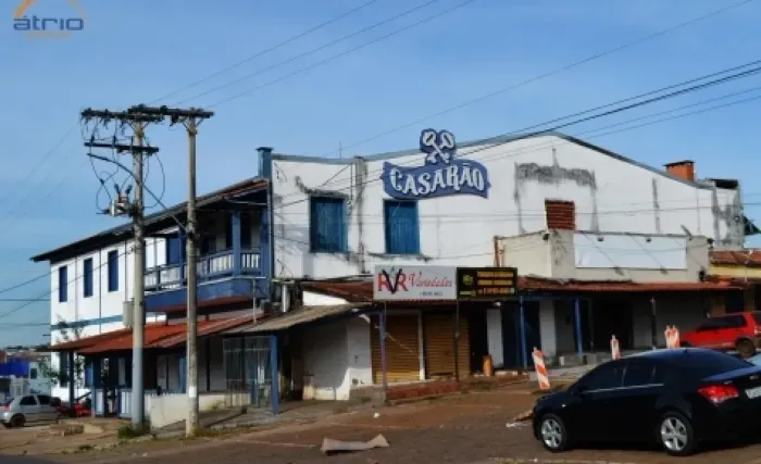 Imóvel comercial bem localizado, 1350 M², Antigo Casarão, R$ 15.000,00 Go-80 Nerópolis-Go