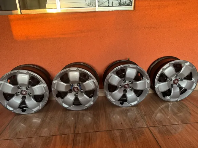 Roda aro 16 original Fiat Toro e Jeep Renegade original 51960420