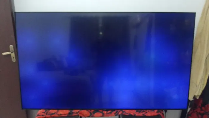Vendo tv 72 polegadas, imagem tá um pouco escura mais funcionando perfeitamente 