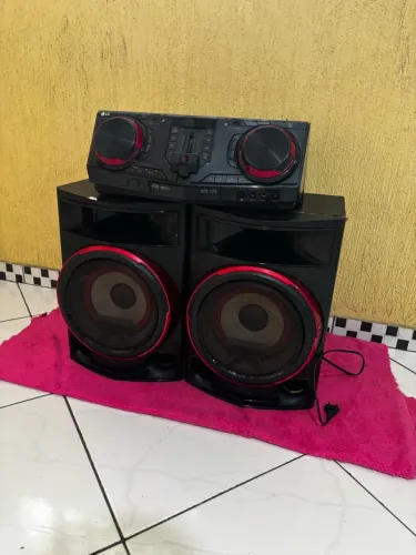 Vendo som LG cj87 1800w rms leia* aceito oferta