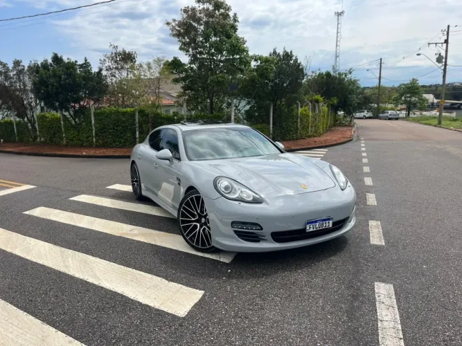 Porsche Panamera 4S 4.8 400cv 2011