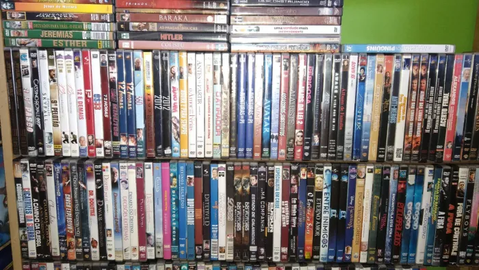 Dvds variados para escolher originais.