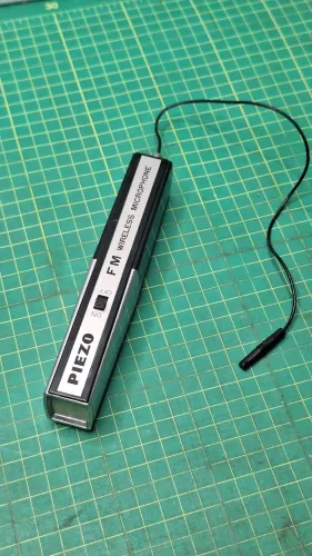 Microfone sem fio FM piezo vintage WX-172