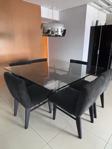 Mesa de Jantar Alto Padrão 1,50x1,50 em Vidro 19mm + 6 Cadeiras