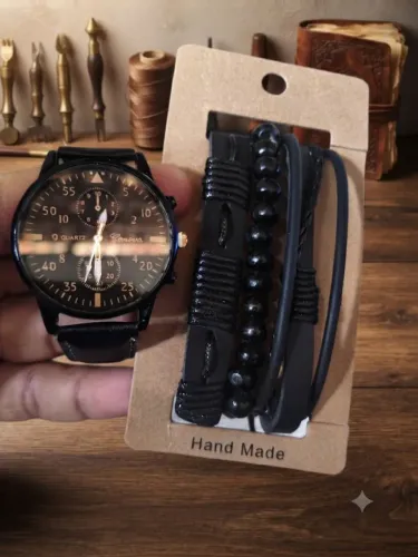 Conjunto de Relógio e Pulseiras de Couro Masculino "Hand Made" em Cenário Artesanal