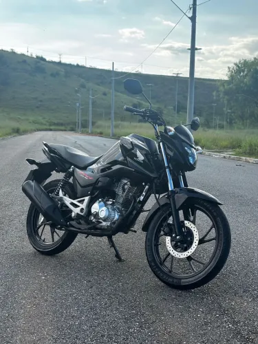 Vendo CG 160 2025 14.000km