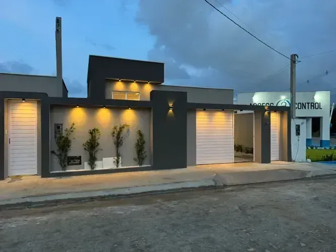 CASA ALTO PADRAO COM PISCINA