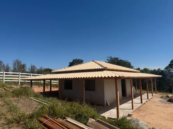 Vendo Sítio 1.000 m2 em Moeda MG