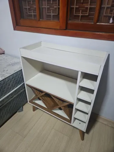 Adega Bar Aparador para Vinhos e Bebidas com Nichos e Porta-Garrafas