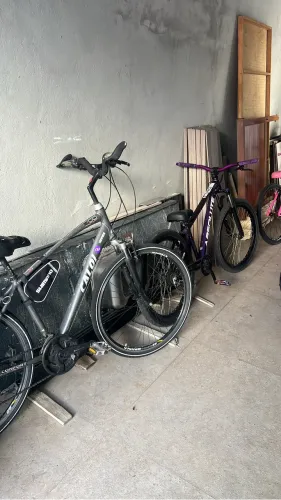 Bike Caloi 700 é absolute Nero com aro 26