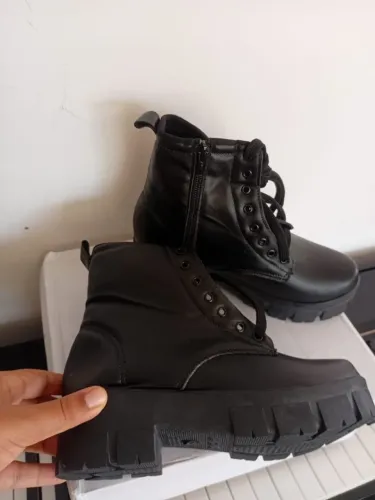 BOTA NOVA Tamanho 35