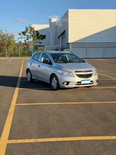 Chevrolet Onix JOY Hatch 1.0 8V Flex Mec. 4P 2018