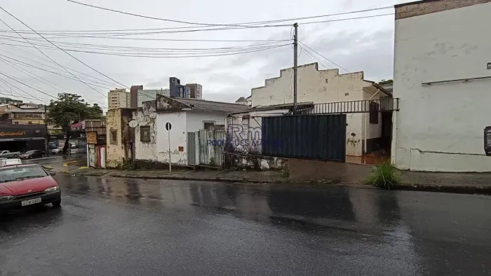 Lote 740 m² à venda no bairro Caiçara