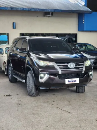 Toyota Hilux SW4 SRX 4X4 2.8 TDI 16V Dies. Aut. 2019