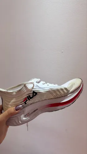 Fila Race carbon 