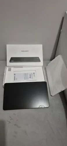 Tablet Sansung Galaxy Tab A11 8,7 Wi-Fi 64GB 4G Prata - Novo, nunca usado na garantia.