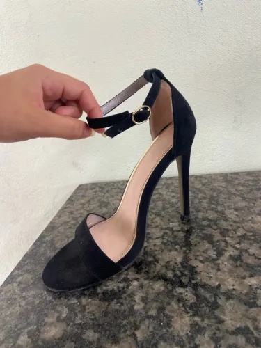 sandália feminina salto preto