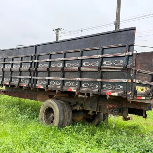 carroceria   graneleira  grade alta 