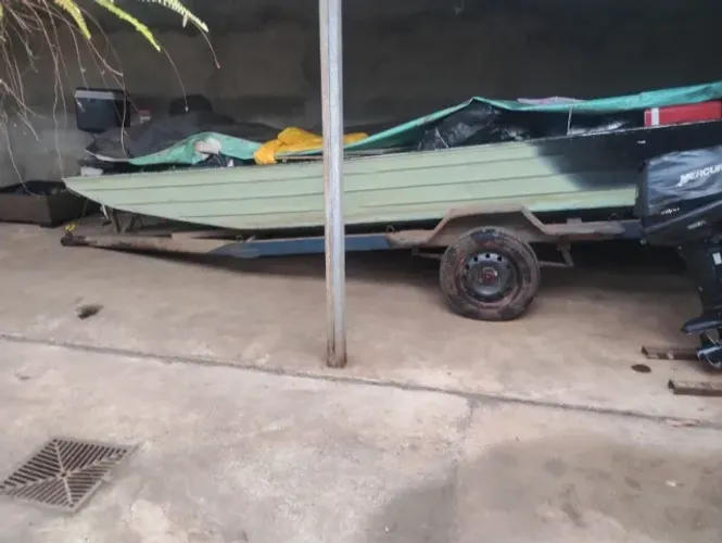 kit: Canoa, Carreta e Motor Mercury 15 HP