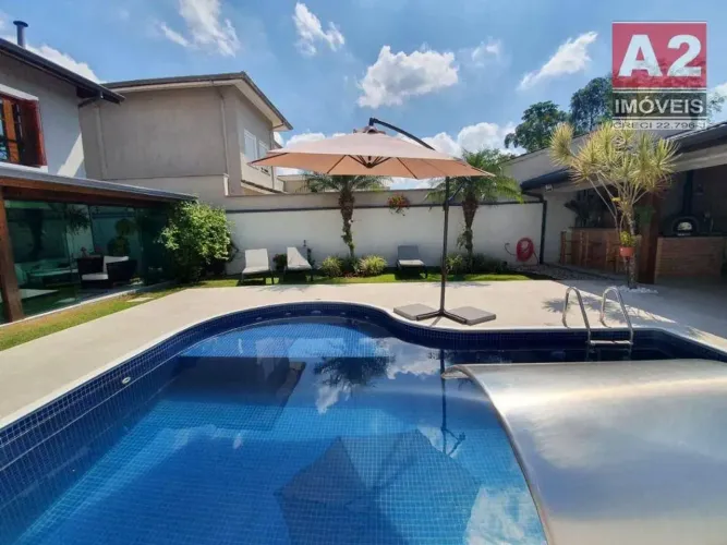 Sobrado à Venda Condomínio São Paulo II, Cotia/SP