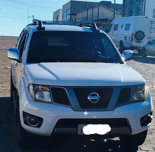 Nissan Frontier SV Attack CD 4X2 2.5 TB Diesel 2014