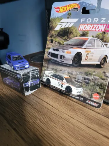 Miniatura Hotwheels Lancer Forza