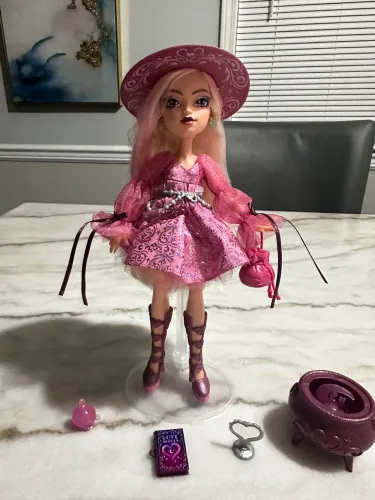 Boneca Moonspell Magic by Monster High Carina Song