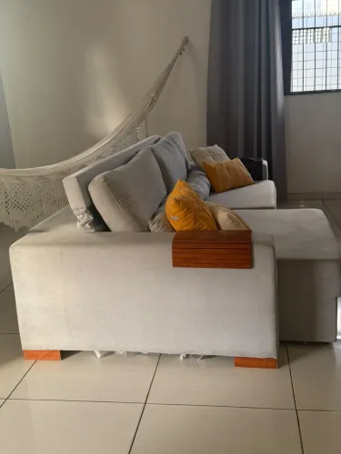 Sofá Retrátil 4 Lugares Bem Conservado