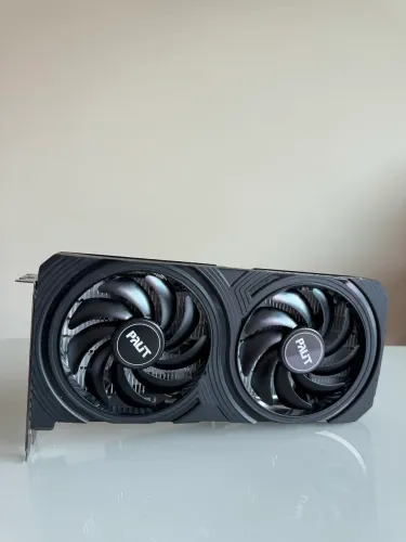 Placa de vídeo RTX 4060 8Gb Palit
