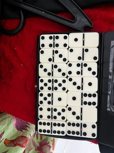 Jogo stop, quem quer ser um milionário, domino espinho pong