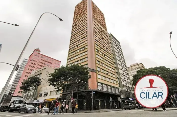 Imobiliária Cilar Vende Sala/Conjunto Comercial no Centro com 39,88 m², Ref. 100605.001-CI