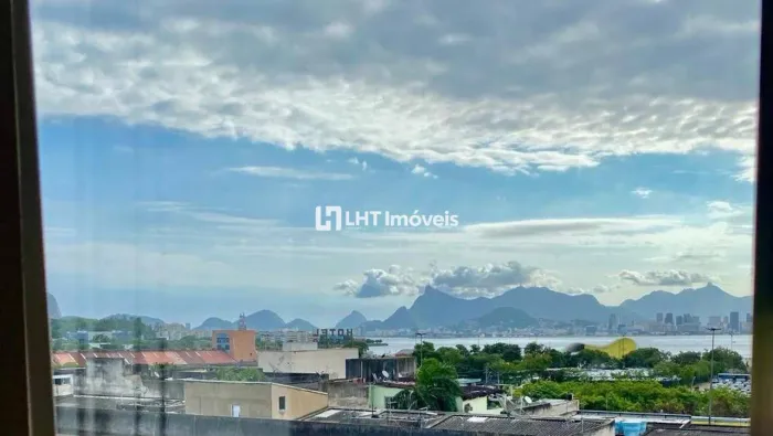 Apartamento com 3 dormitórios à venda, 108 m² por R$ 485.000 - Centro - Niterói/RJ
