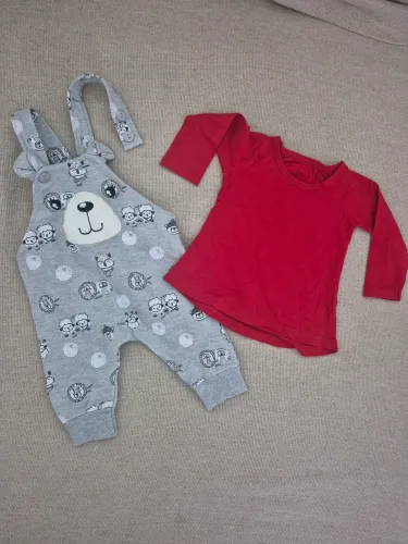 Conjunto Bebê Jardineira + Blusa Manga Longa Tamanho P
