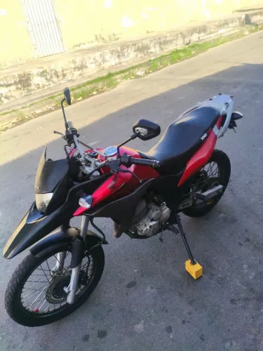 Vendo XRE,aceito propostas.