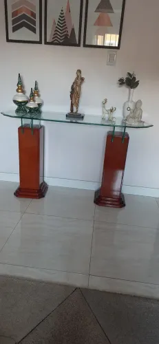 Vendo mesa de centro 60x130 e um aparador 40x130 em bom estado cor mogno a retirar 350 ,00