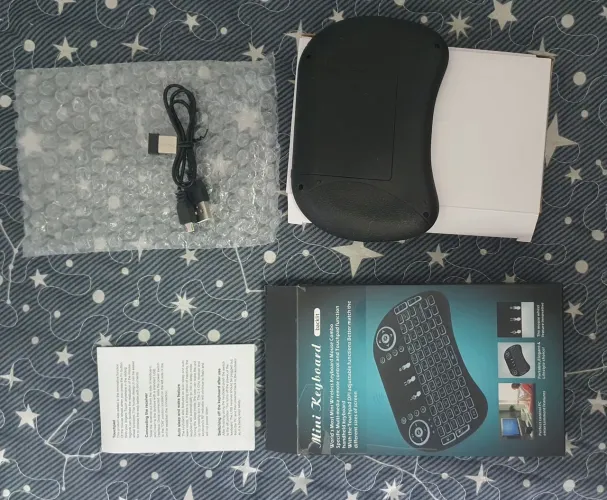 Mini teclado sem fio com touchpad 