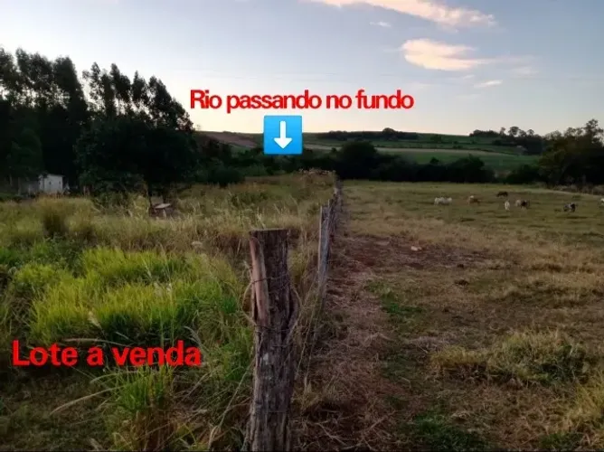 Chácara Molhada - Rio e Mina D'agua.