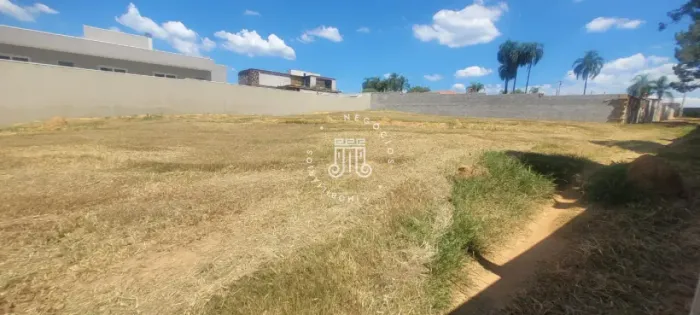 TERRENO À VENDA CONDOMÍNIO TERRAS SA ALVORADA - MEDEIROS - JUNDIAÍ/SP.