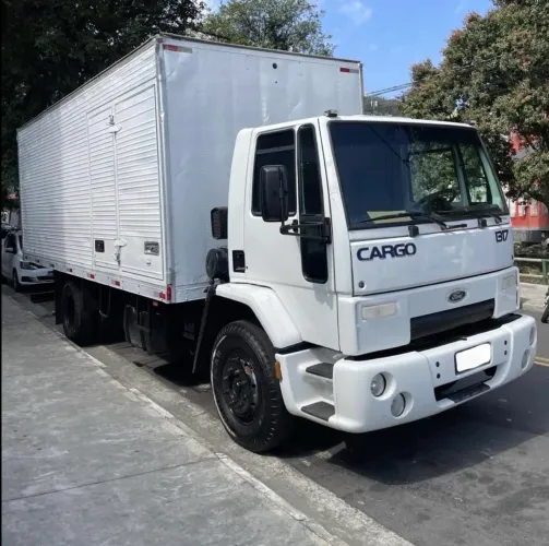 CAMINHÃO TOCO BAÚ CONSERVADO FORD CARGO 1317