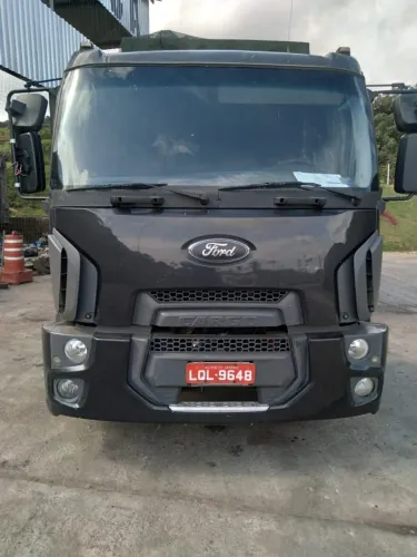 FORD CARGO 1933T
