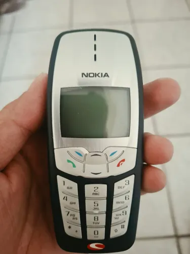 Nokia 2220