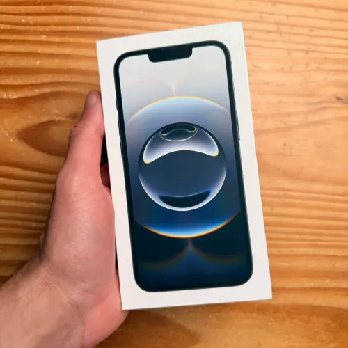 ? iPhone 16e - Novo! ?