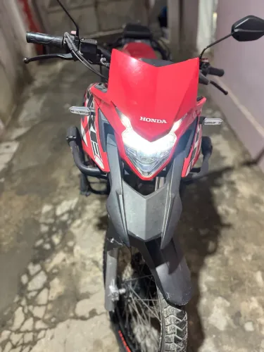 XRE 300 muito nova 18 mil km