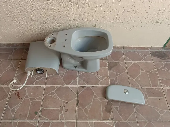 Jogo de vaso cor cinza!! Leia o anúncio!!