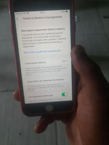 Vendo iPhone 8 64 GB de memória bateria 63% de saúde