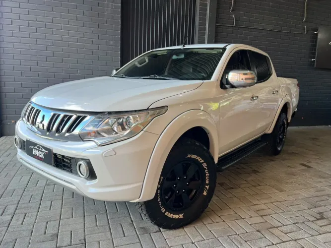 Mitsubishi L200 Triton Sport HPE-S 2.4 CD Dies. AUT 2017