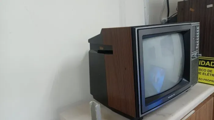 TV Antiga Philco Ford