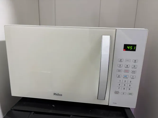 Micro-ondas Philco 34L Branco PMO34BB 220V - Pouquíssimo Uso / Seminovo