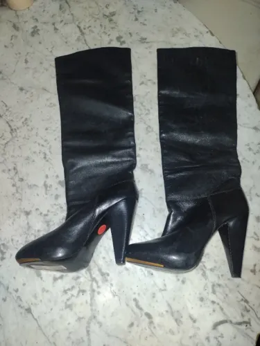 Bota de couro Zara nova Preta